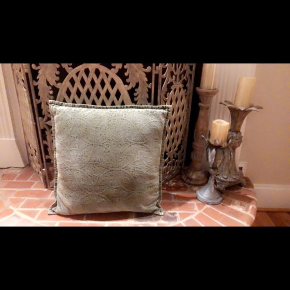 Pottery Barn Accents Pottery Barn Pillow Covers Set Of 2 Poshmark